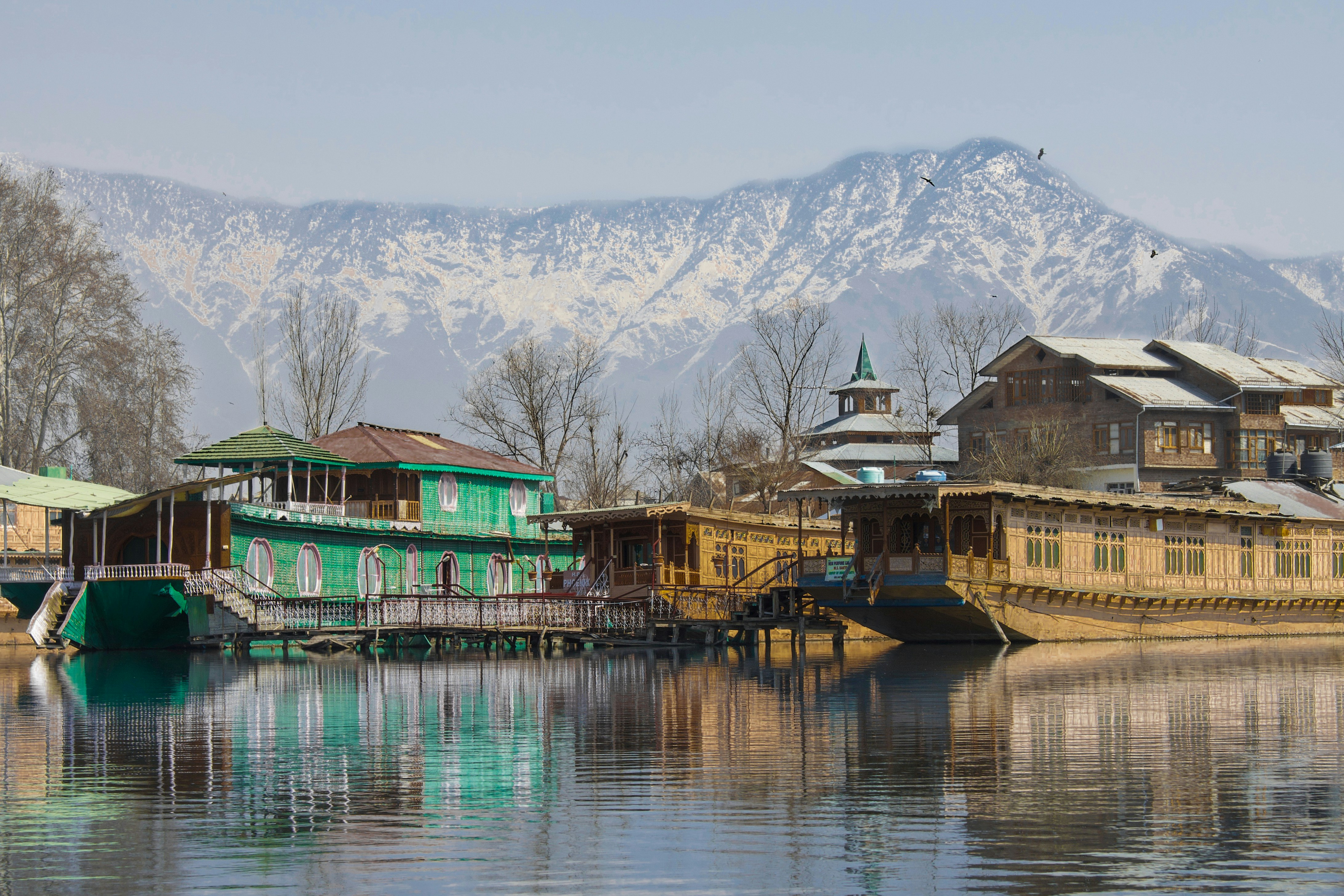 Paradise Unveiled: 5 Nights & 6 Days in Kashmir