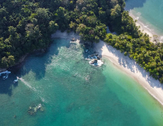 Essential Costa Rica – Package with Manuel Antonio National Park